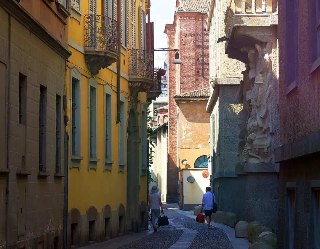 Milano centro, nuove aree pedonali, Foto di Julian Hacker da Pixabay